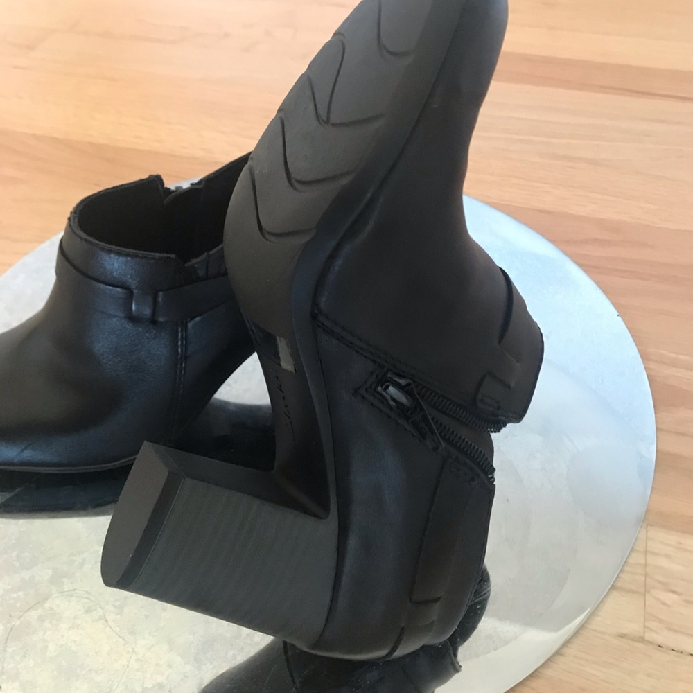 Clarks leather boot - Picture 7 of 9